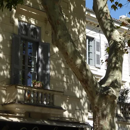 A L'ombre Des Arenes,chambre D'hote Bed & Breakfast Nîmes
